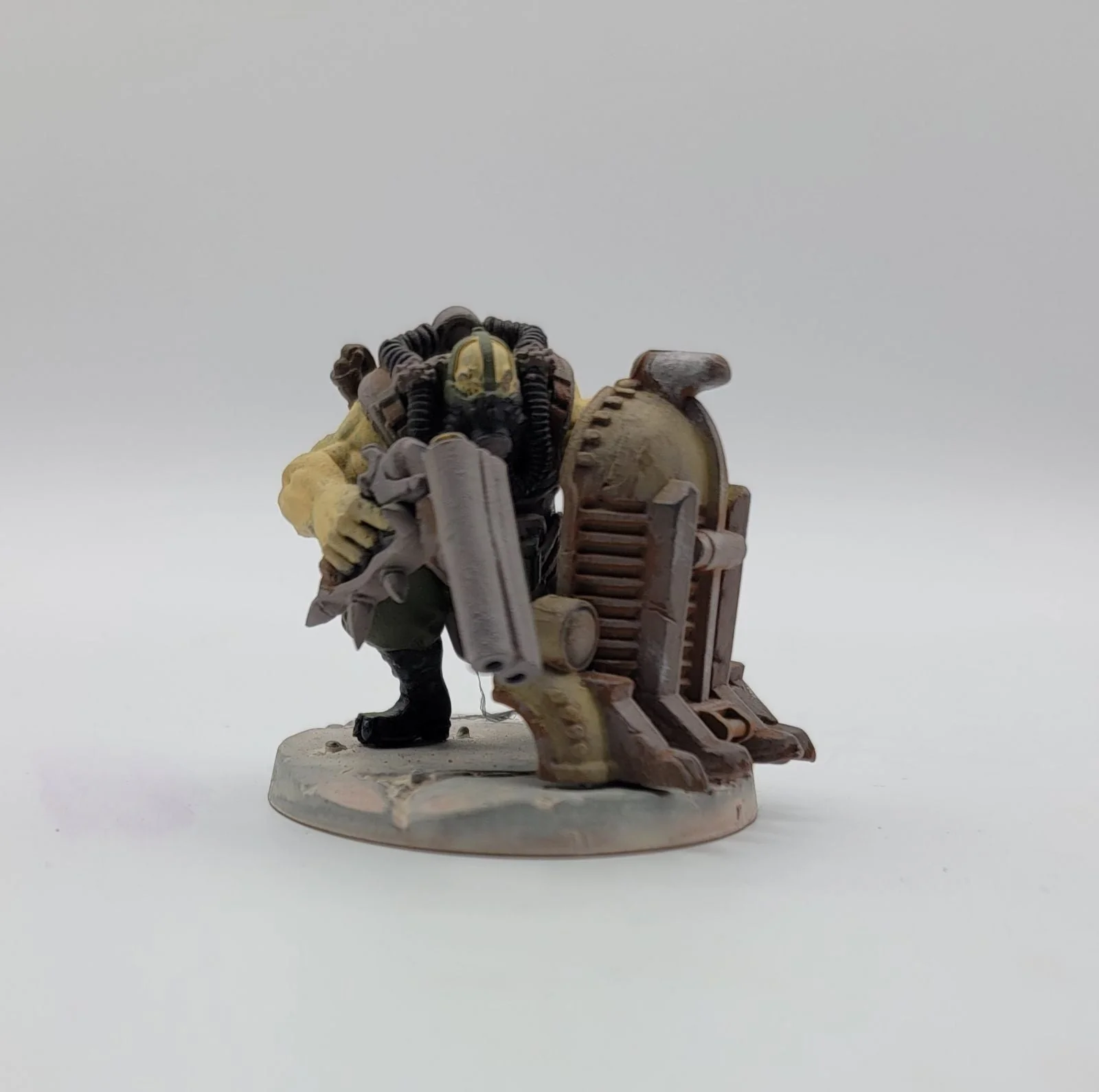 Micro-Mark Basic Color Acrylic Airbrush Paint Set - Image 11