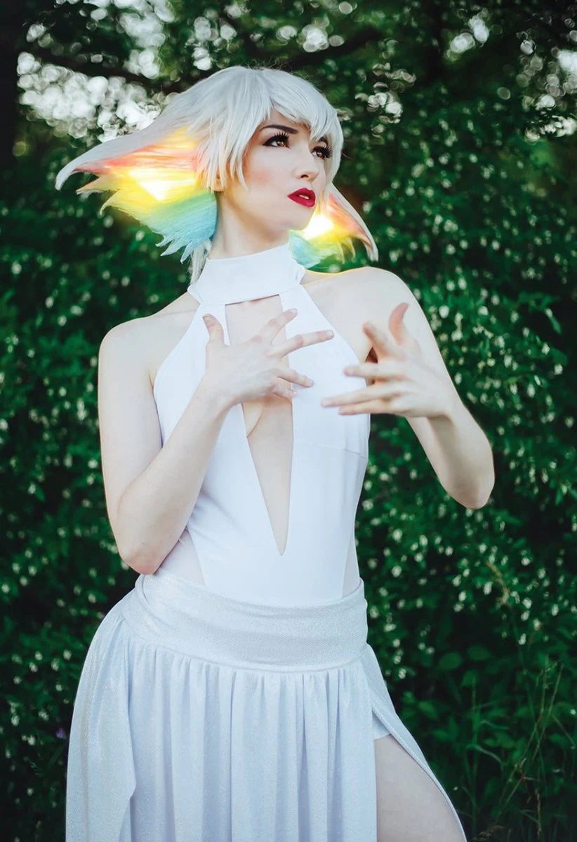 The Art of Extreme Wig Styling Book by Regan Cerato - Image 4